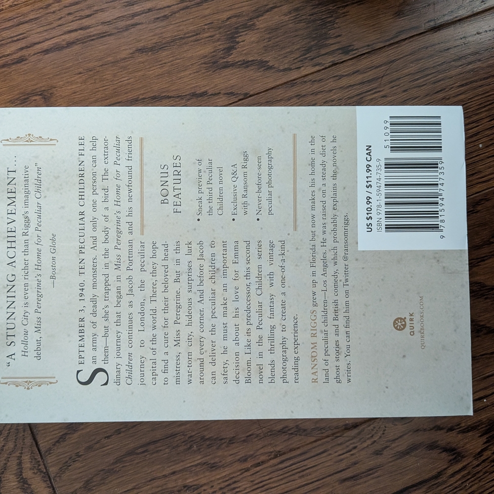 Hollow City Book by Ransom Riggs - Picture 2 of 3